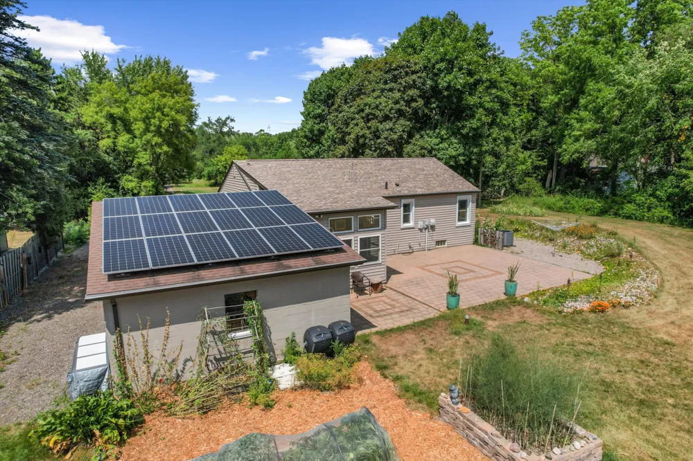 5226 Pontiac Trail Northfield Township, MI 48105