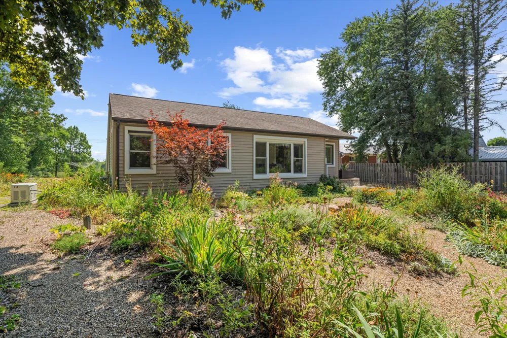5226 Pontiac Trail Northfield Township, MI 48105