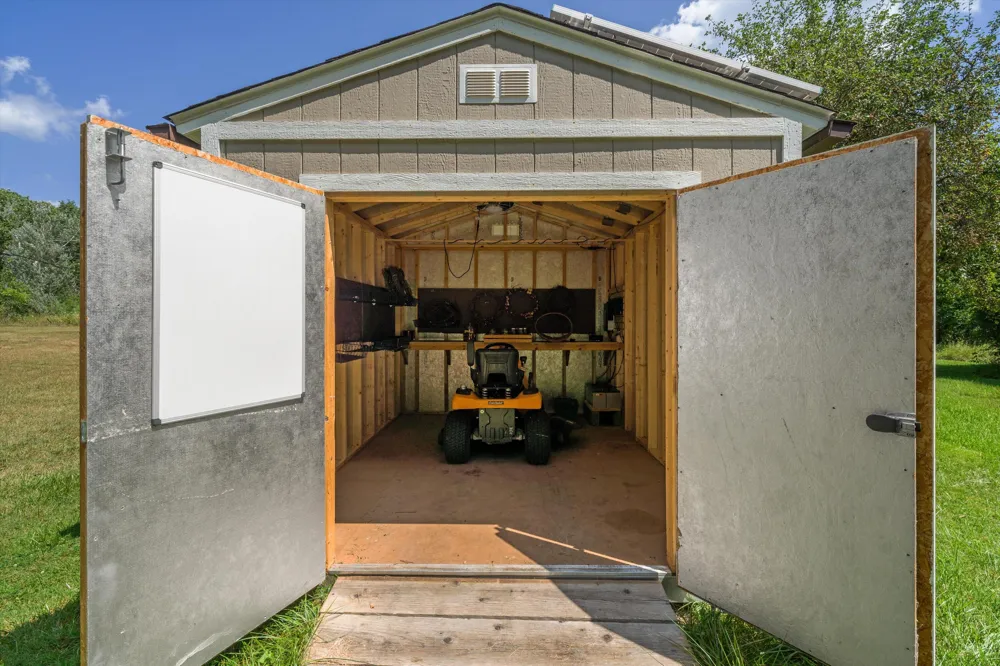 5226 Pontiac Trail Northfield Township, MI 48105