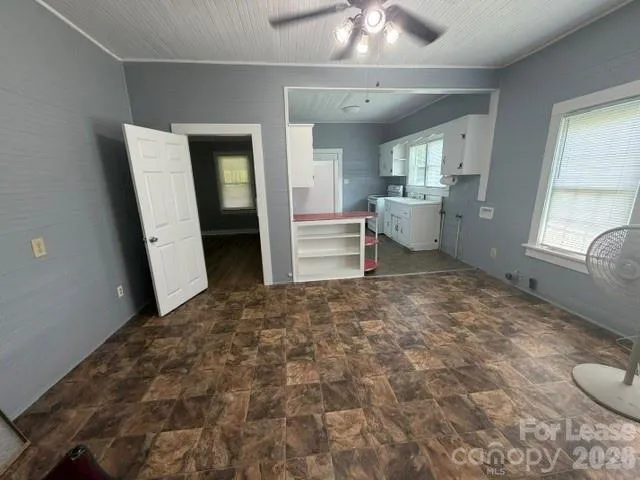 559 Shady Lane Marion, NC 28752