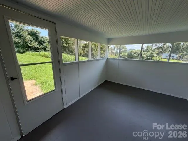 559 Shady Lane Marion, NC 28752