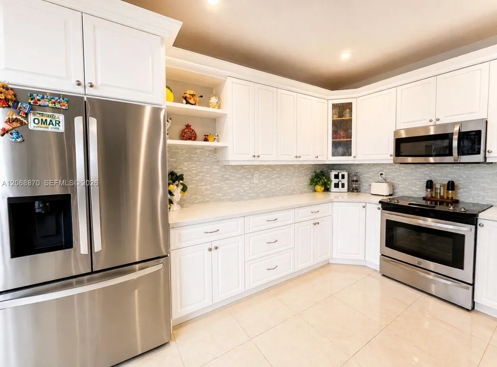 1135 Cherrypalm Ln Hollywood, FL 33019