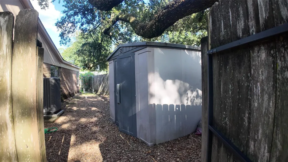 11003 Renwick Drive Houston, TX 77096