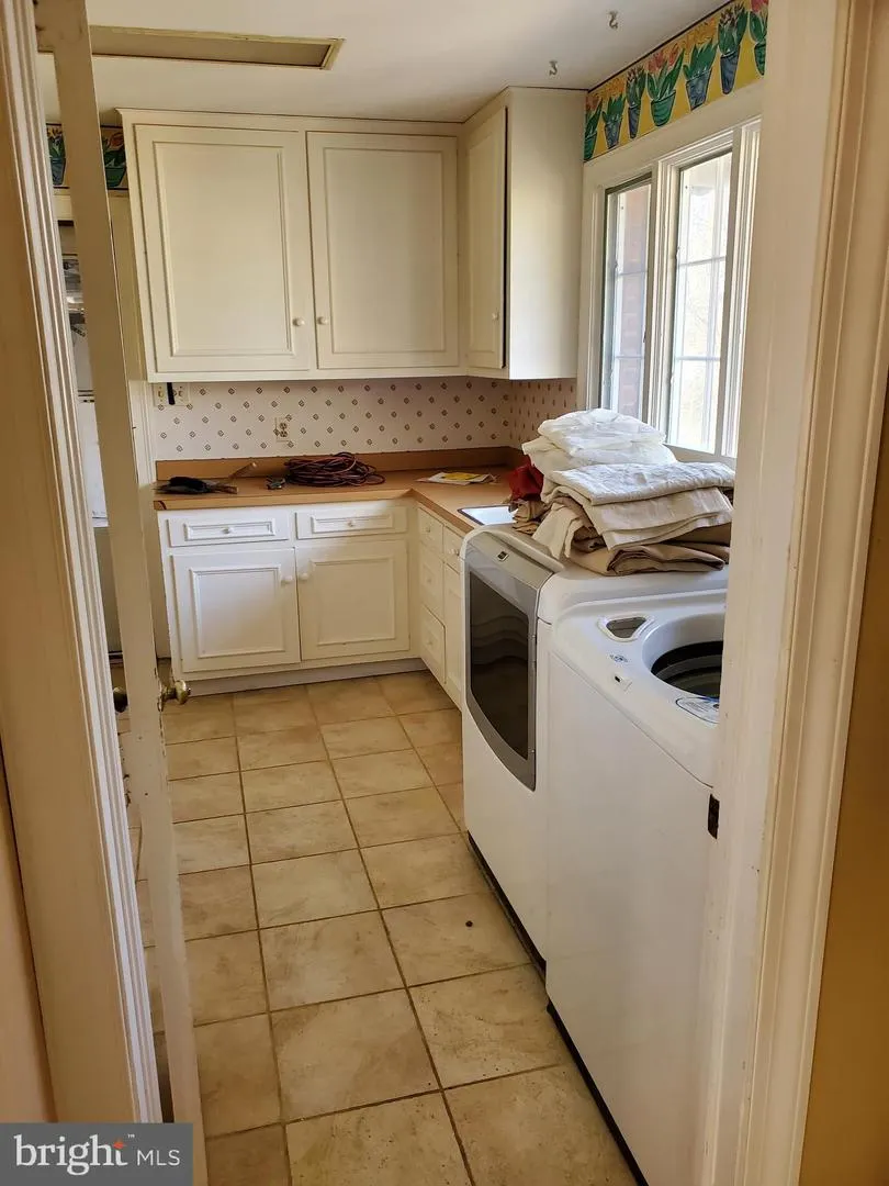 4 SORREL DRIVE Wilmington, DE 19803