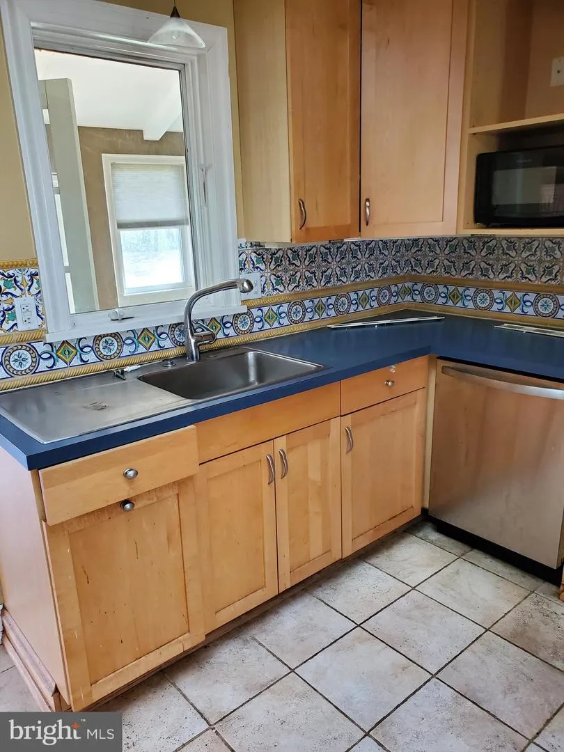 4 SORREL DRIVE Wilmington, DE 19803