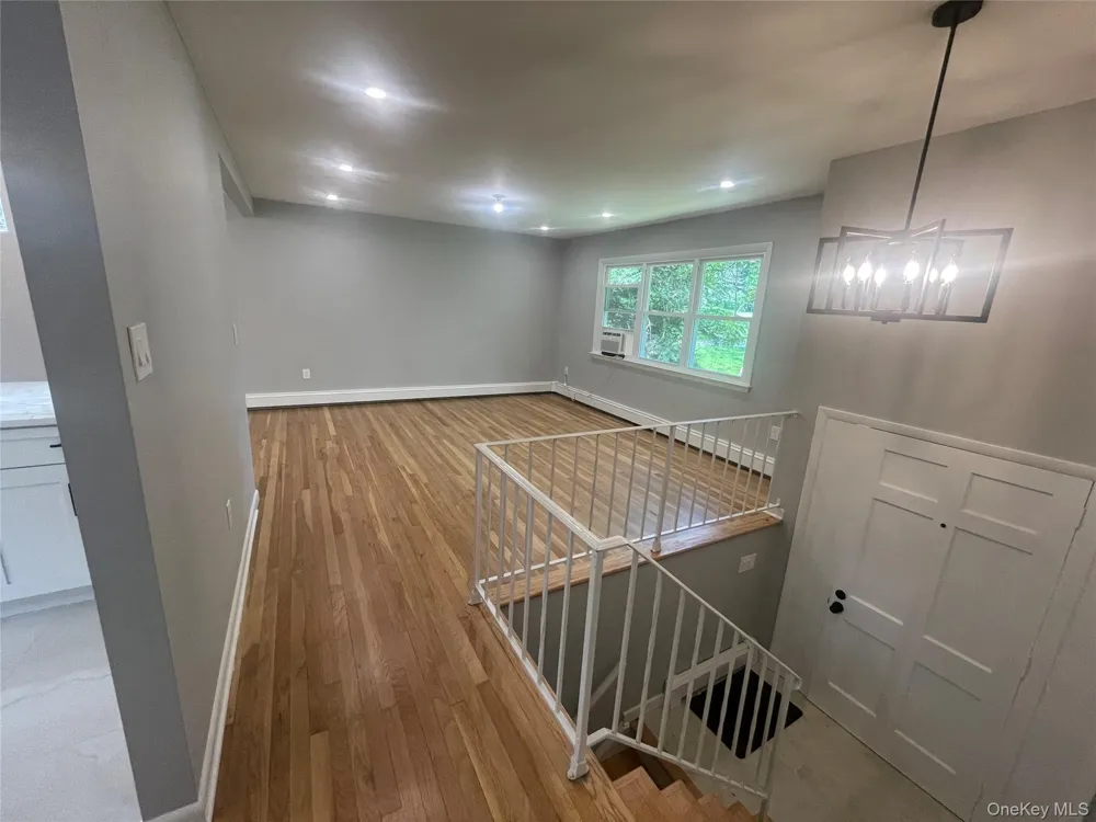 15 Vandewater Drive Wappingers Falls, NY 12590