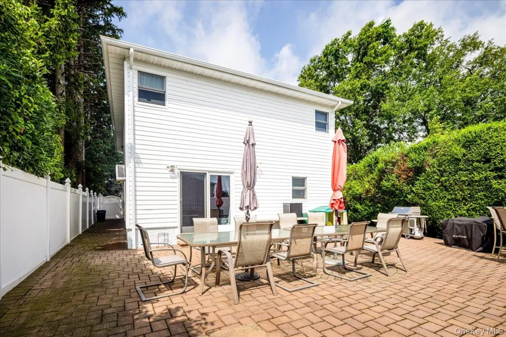 242 Seidman Place Franklin Square, NY 11010