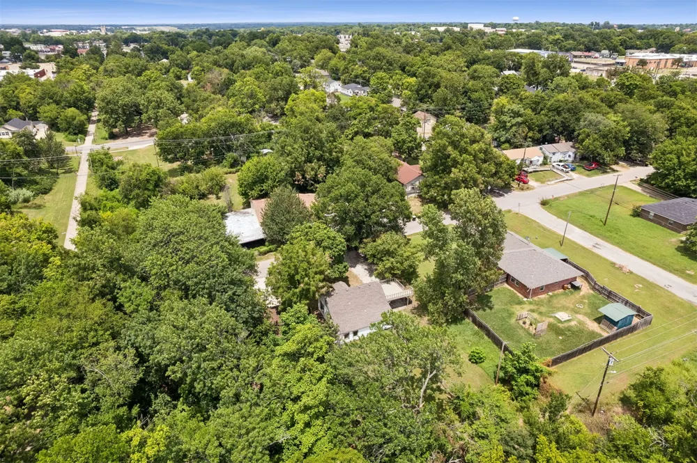 417 E 17th Street Ada, OK 74820