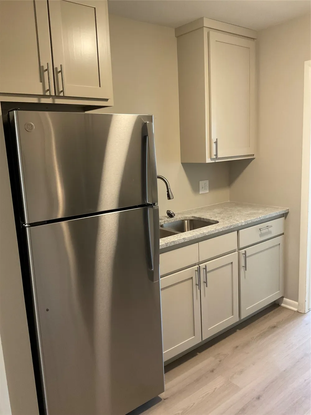 1809 E 2nd Street #11 Tulsa, OK 74104