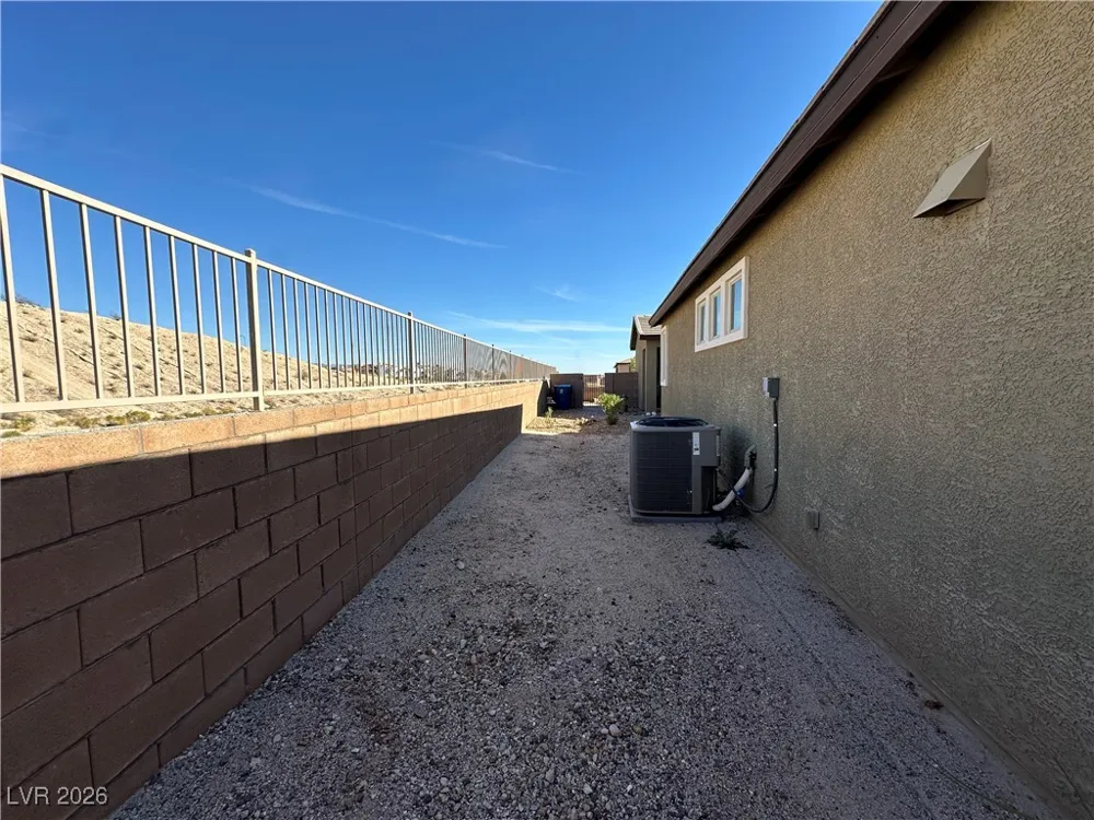 2040 Port Royal Drive Laughlin, NV 89029