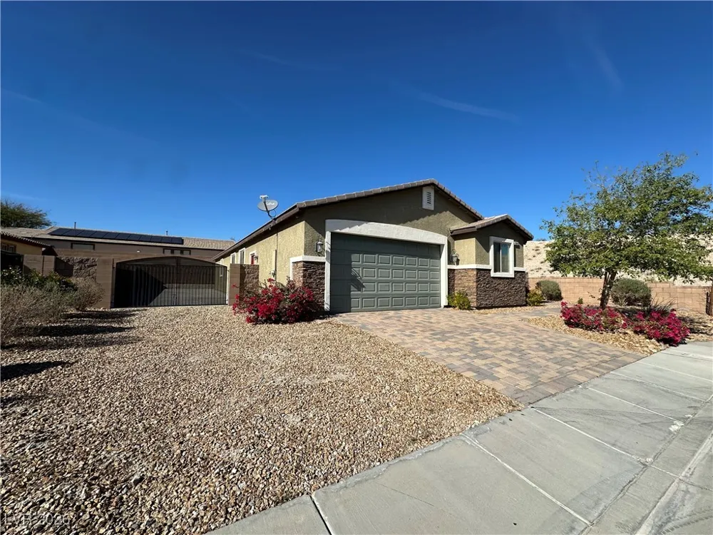 2040 Port Royal Drive Laughlin, NV 89029