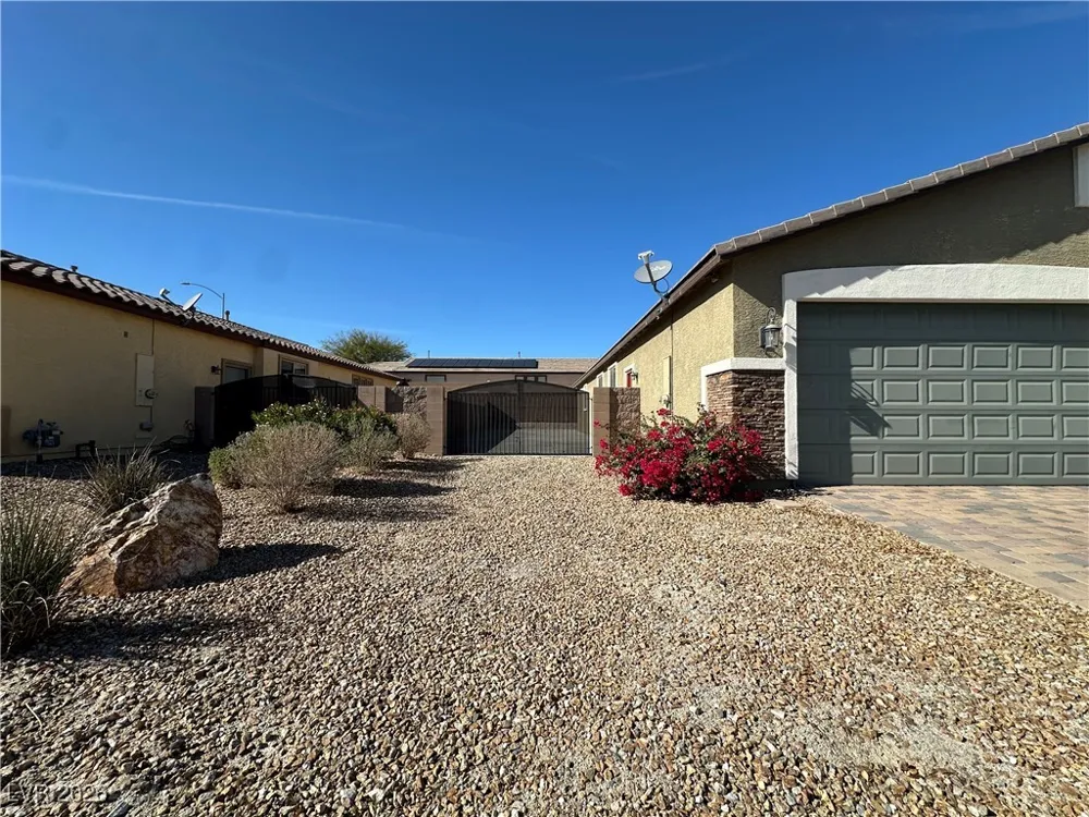 2040 Port Royal Drive Laughlin, NV 89029