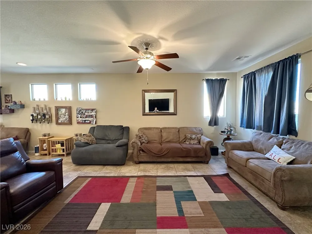 2040 Port Royal Drive Laughlin, NV 89029