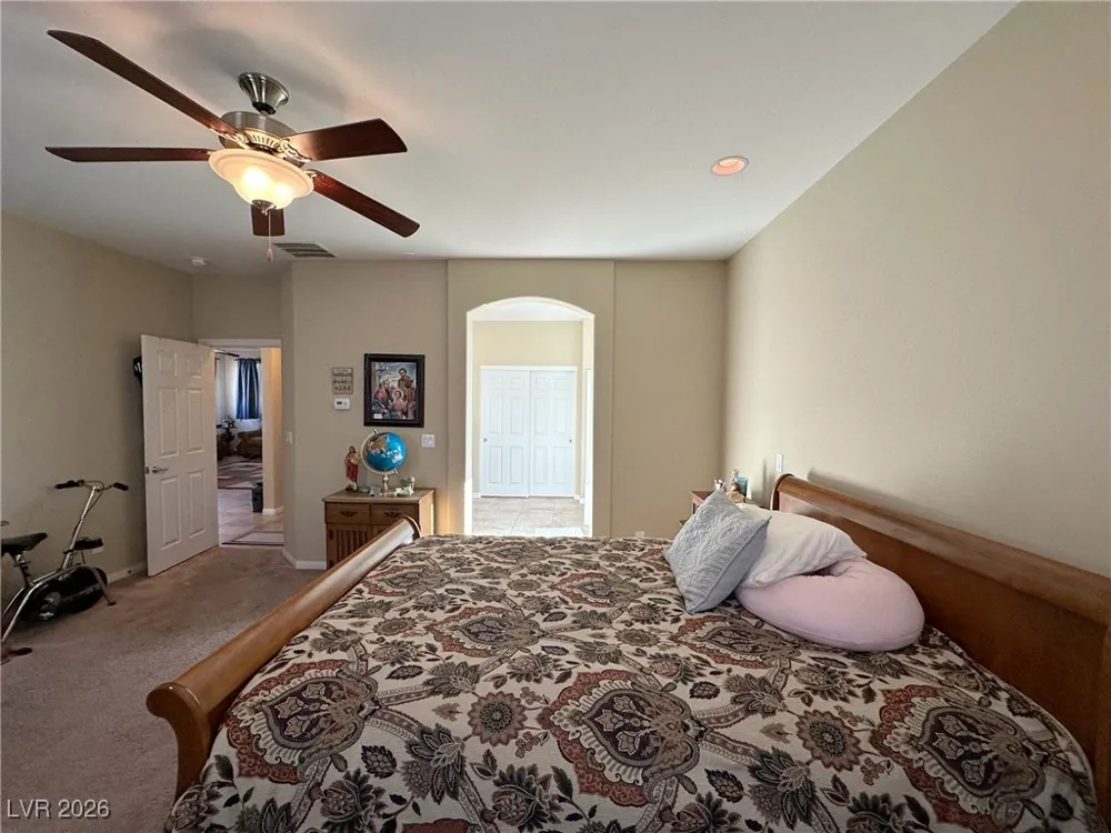 2040 Port Royal Drive Laughlin, NV 89029