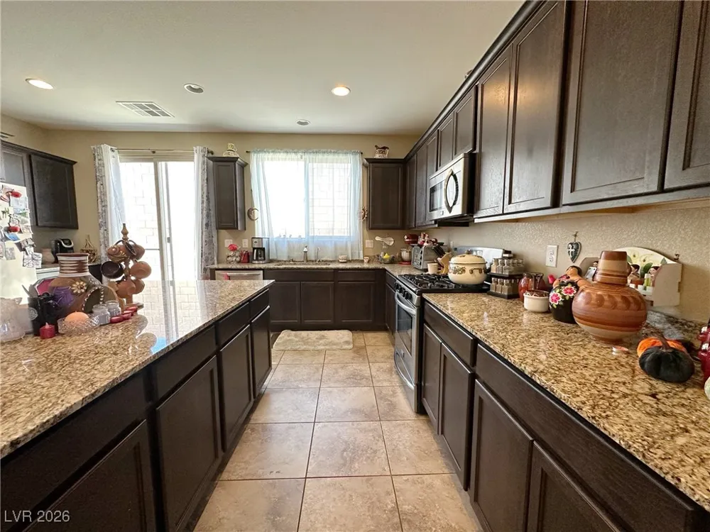 2040 Port Royal Drive Laughlin, NV 89029