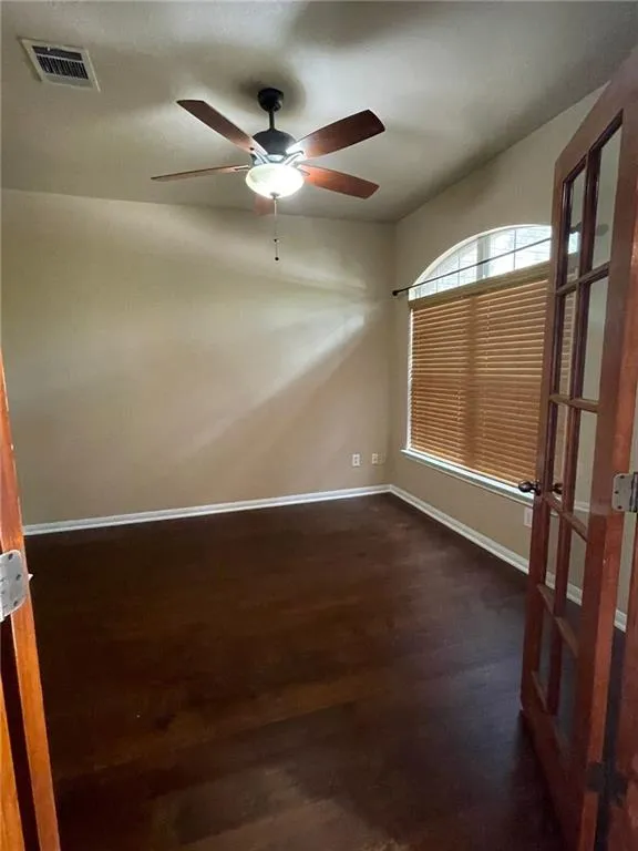 704 S Frontier Lane Cedar Park, TX 78613