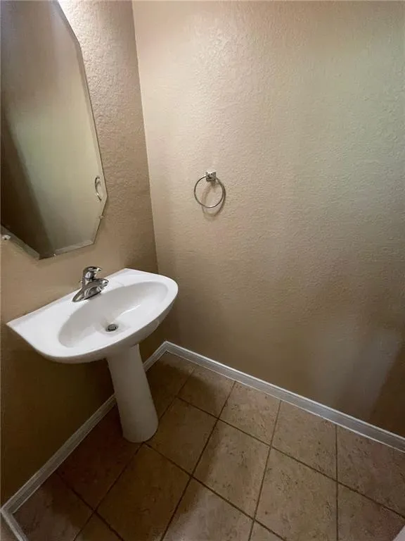 704 S Frontier Lane Cedar Park, TX 78613
