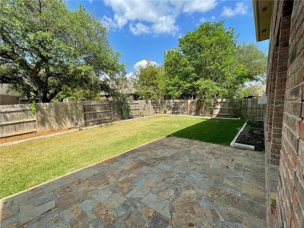 704 S Frontier Lane Cedar Park, TX 78613