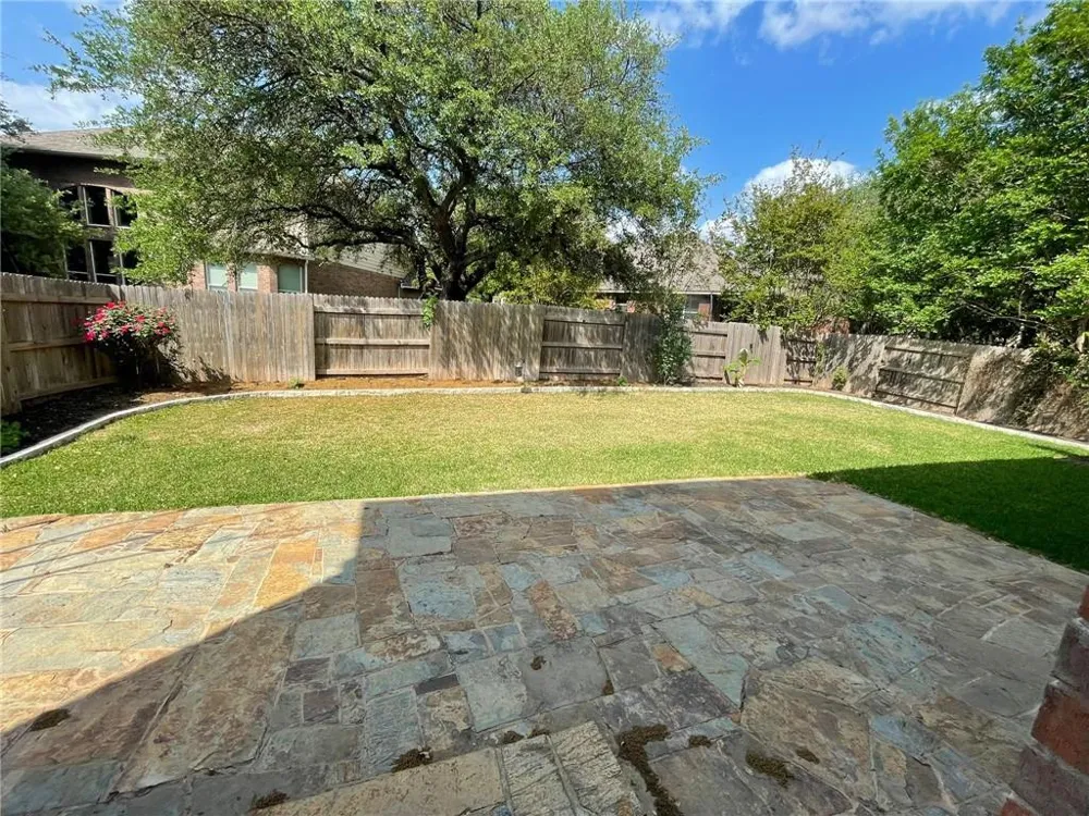 704 S Frontier Lane Cedar Park, TX 78613