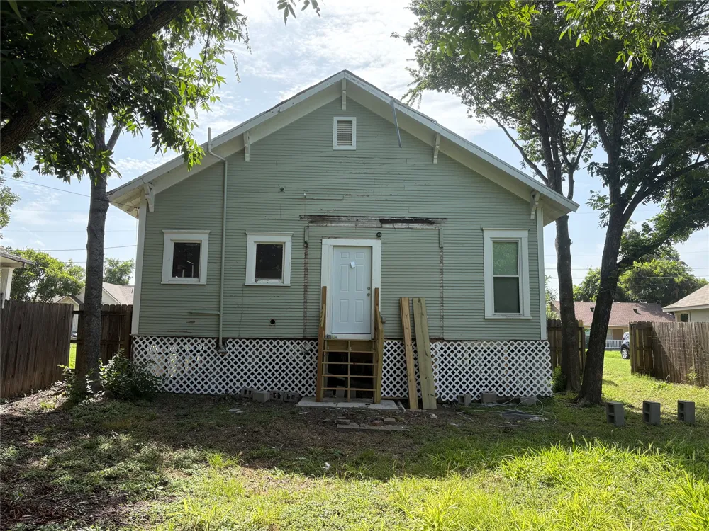 920 S 33rd Street Temple, TX 76504