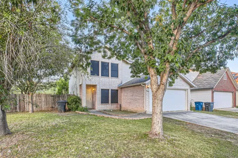 1049 Stone Trail