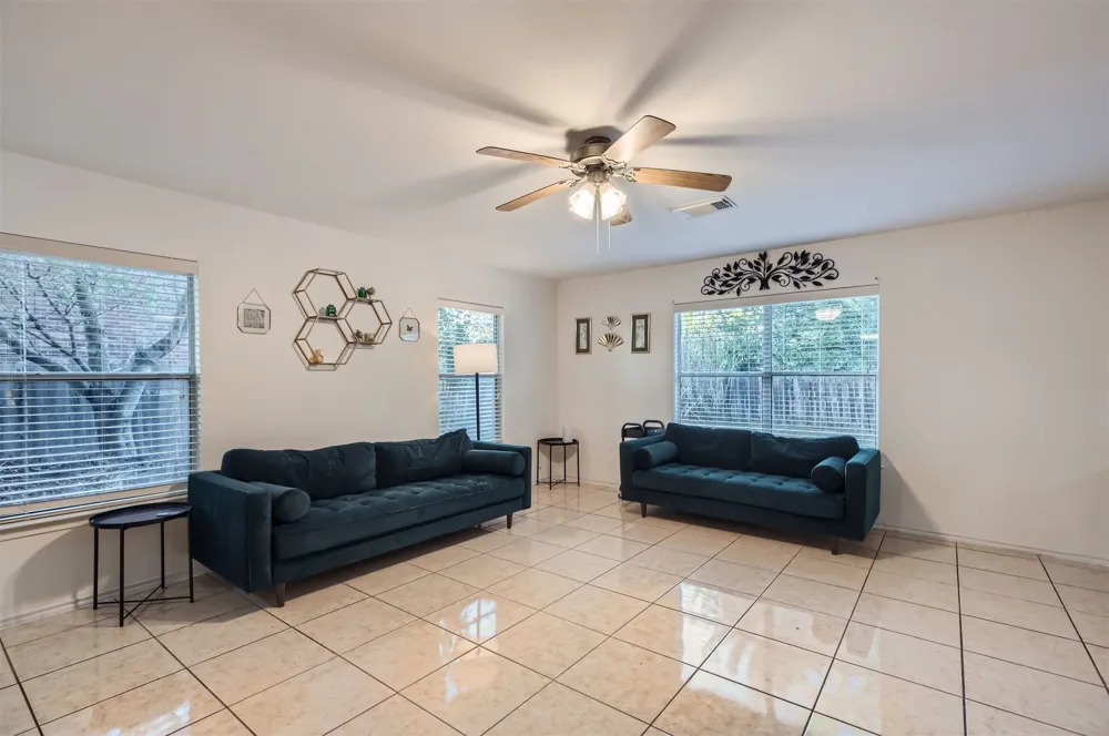 1049 Stone Trail New Braunfels, TX 78130