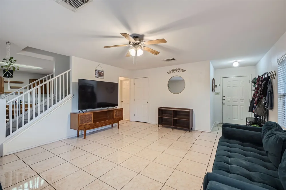 1049 Stone Trail New Braunfels, TX 78130