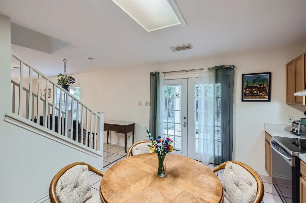 1049 Stone Trail New Braunfels, TX 78130