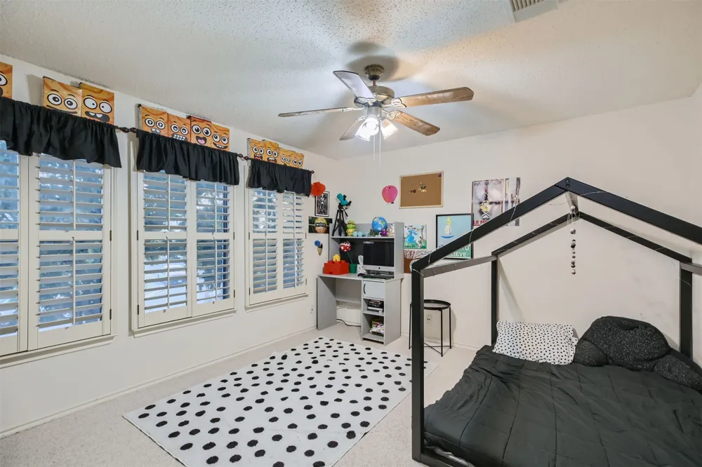 1049 Stone Trail New Braunfels, TX 78130