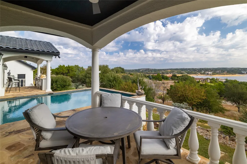 1128 Thurman Bluff Drive Spicewood, TX 78669