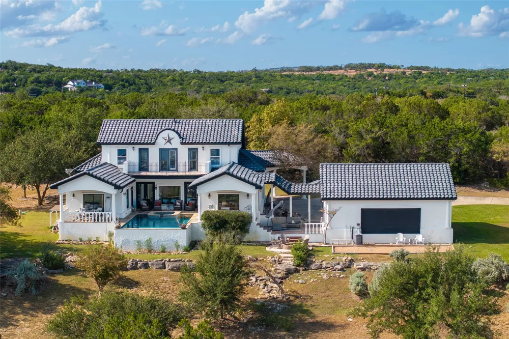 1128 Thurman Bluff Drive Spicewood, TX 78669