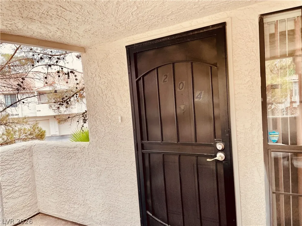 2611 S Durango Drive #204 Las Vegas, NV 89117