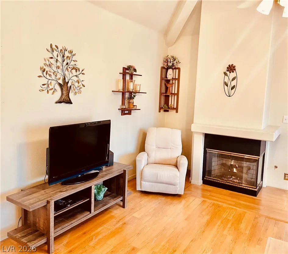 2611 S Durango Drive #204 Las Vegas, NV 89117