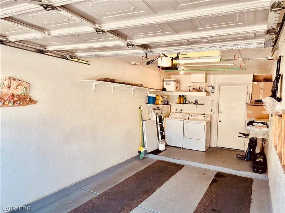 2611 S Durango Drive #204 Las Vegas, NV 89117