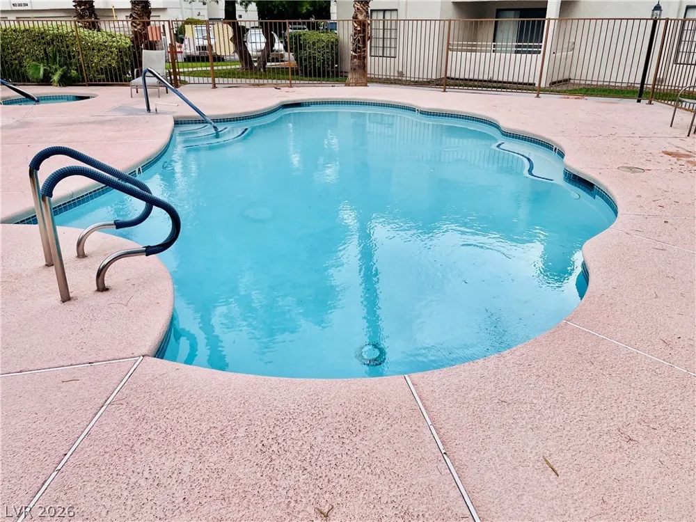 2611 S Durango Drive #204 Las Vegas, NV 89117