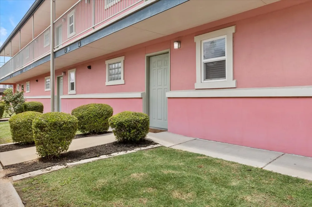 1422 Collier Street #103 Austin, TX 78704