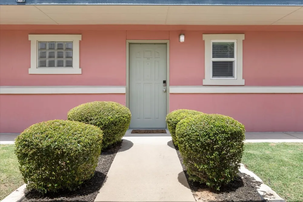 1422 Collier Street #103 Austin, TX 78704