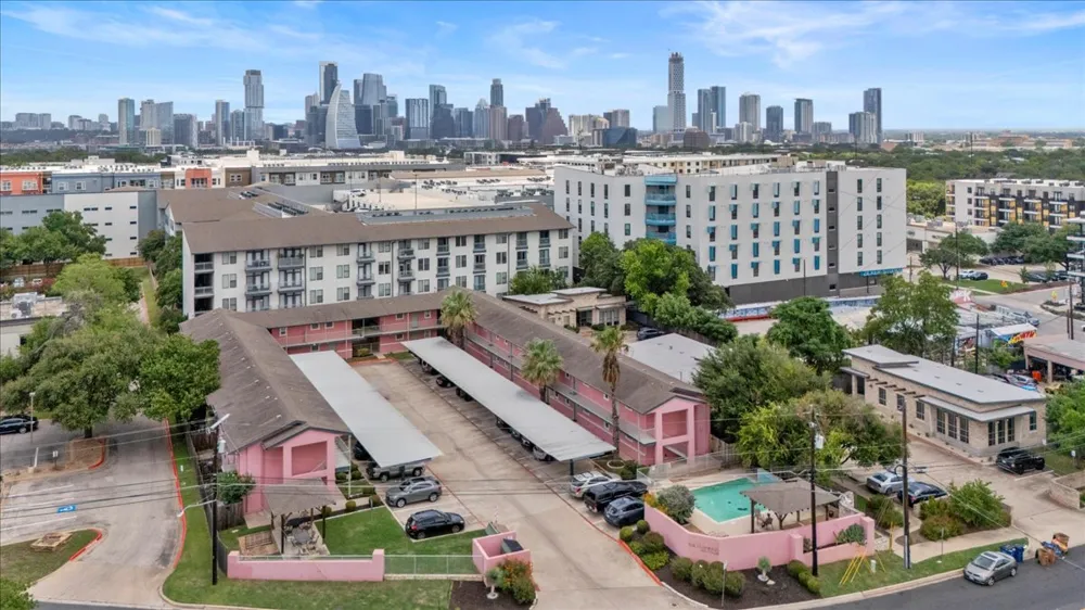 1422 Collier Street #103 Austin, TX 78704