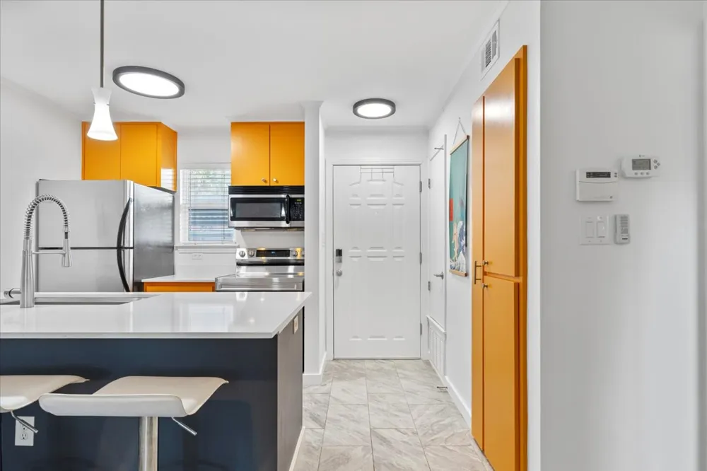 1422 Collier Street #103 Austin, TX 78704