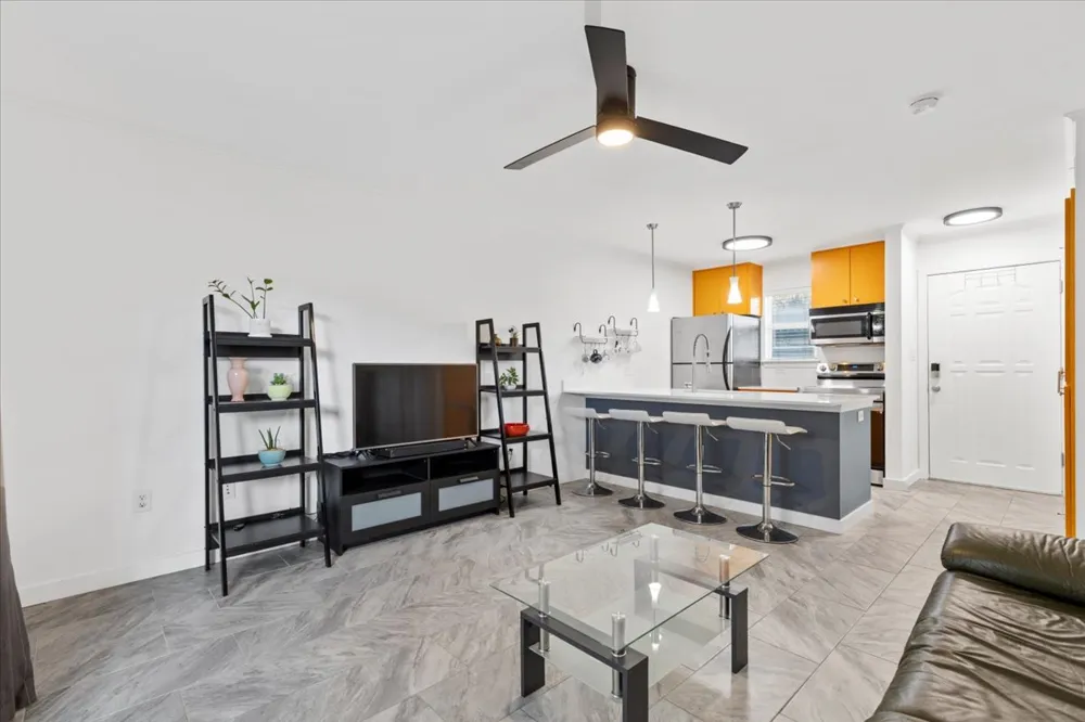 1422 Collier Street #103 Austin, TX 78704