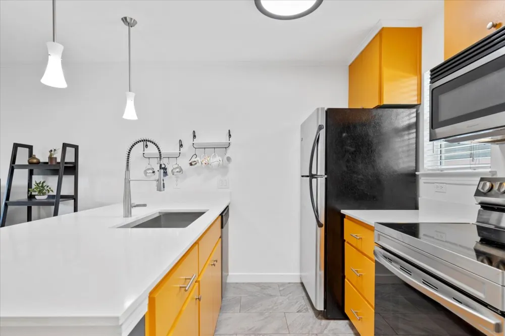 1422 Collier Street #103 Austin, TX 78704