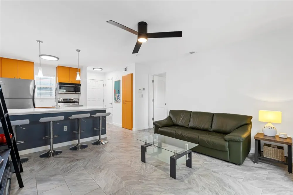 1422 Collier Street #103 Austin, TX 78704