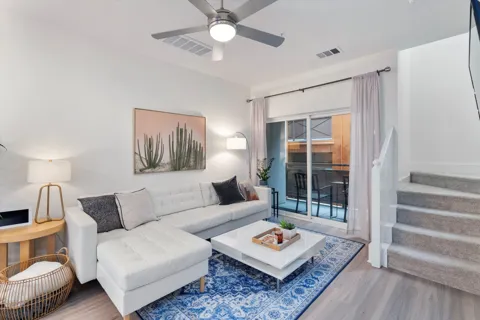 2827 Manor Road #3102
