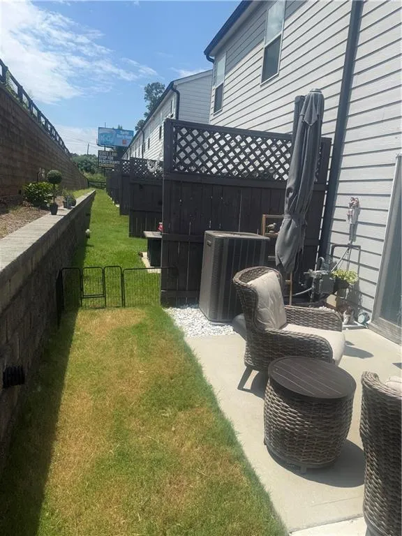 5542 Plain Field Lane Lilburn, GA 30047