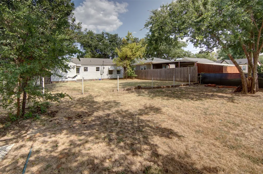 1203 Hanover Street Weatherford, TX 76086