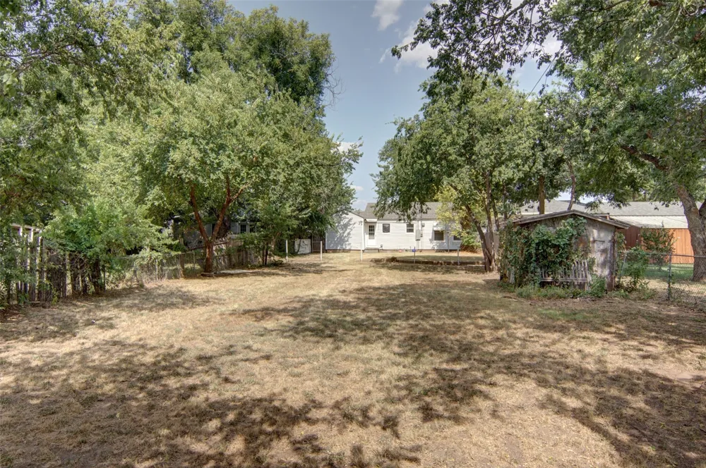 1203 Hanover Street Weatherford, TX 76086