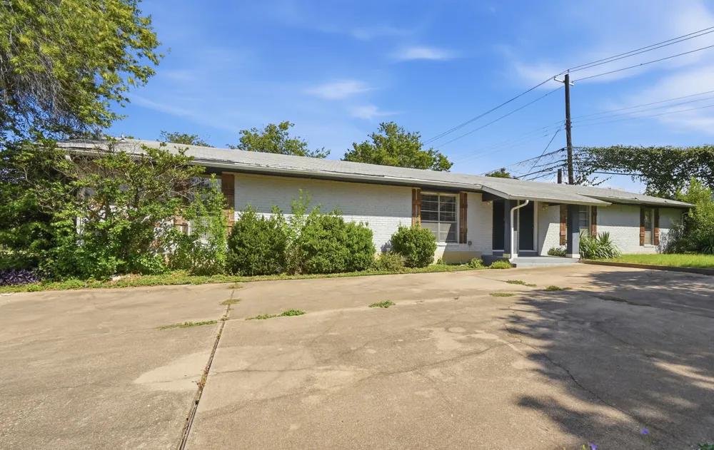 2712 Saint Edwards Circle #A Austin, TX 78704