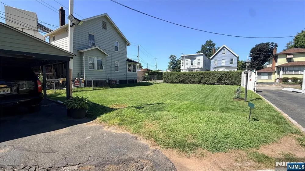 14 Dodd Terrace East Orange, NJ 07017