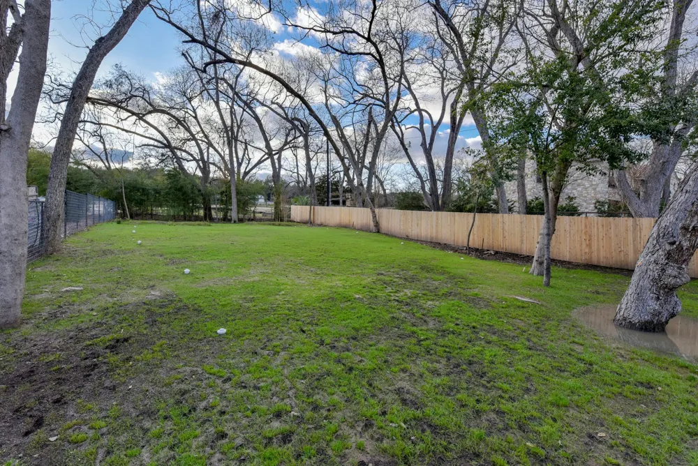 2607 River Hills Road #G Austin, TX 78733
