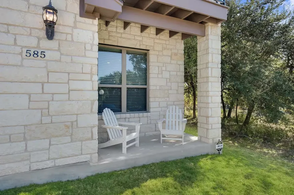 585 Demarett Drive Point Venture, TX 78645
